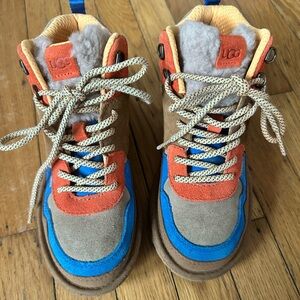 UGG Unisex-Child K Highland Hi Heritage Sneaker